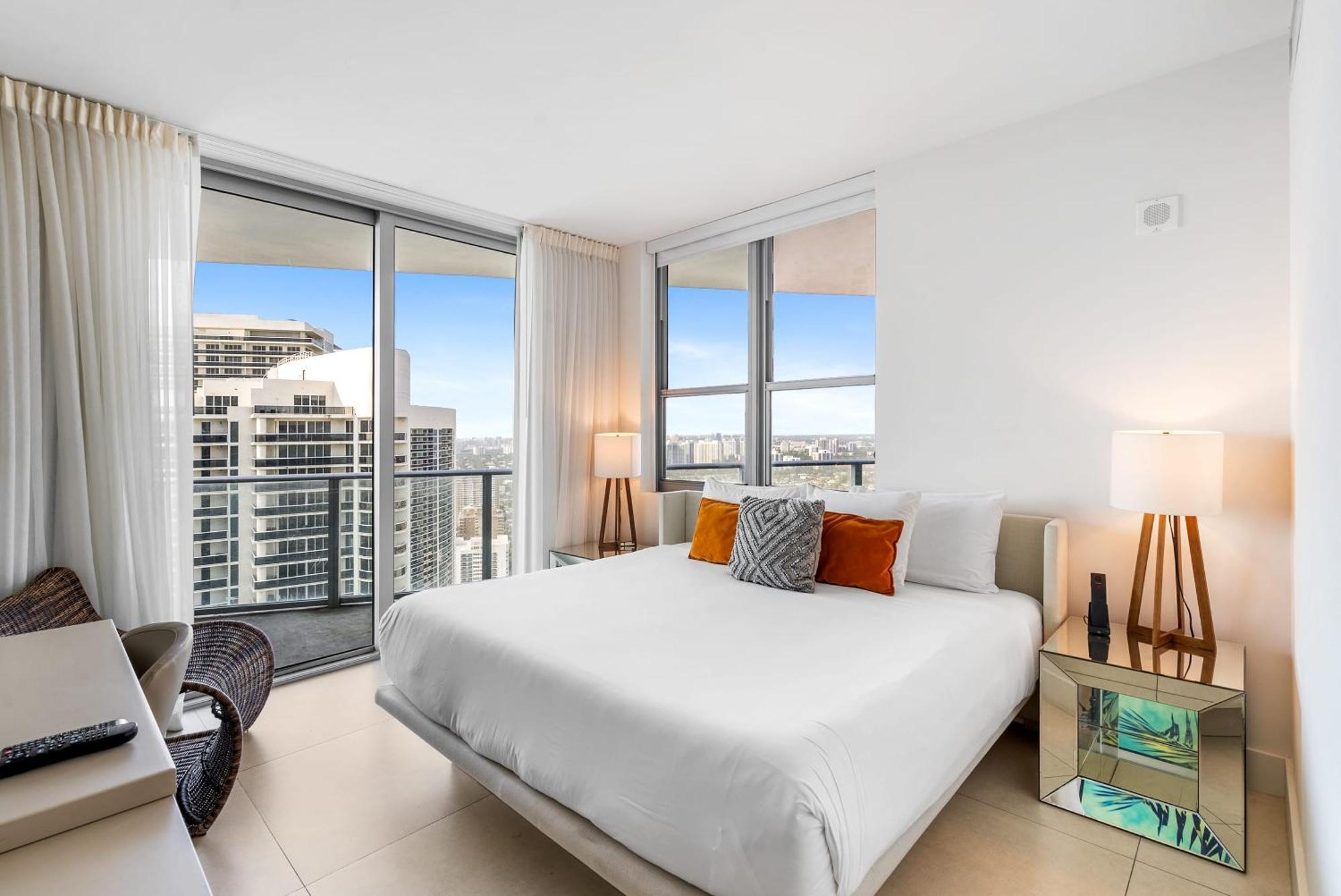 High Floor Corner 2 Bdr At Lyfe Resort Hollywood Exterior foto