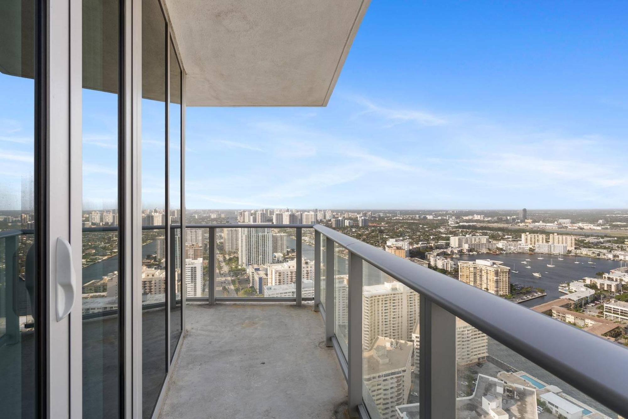 High Floor Corner 2 Bdr At Lyfe Resort Hollywood Exterior foto
