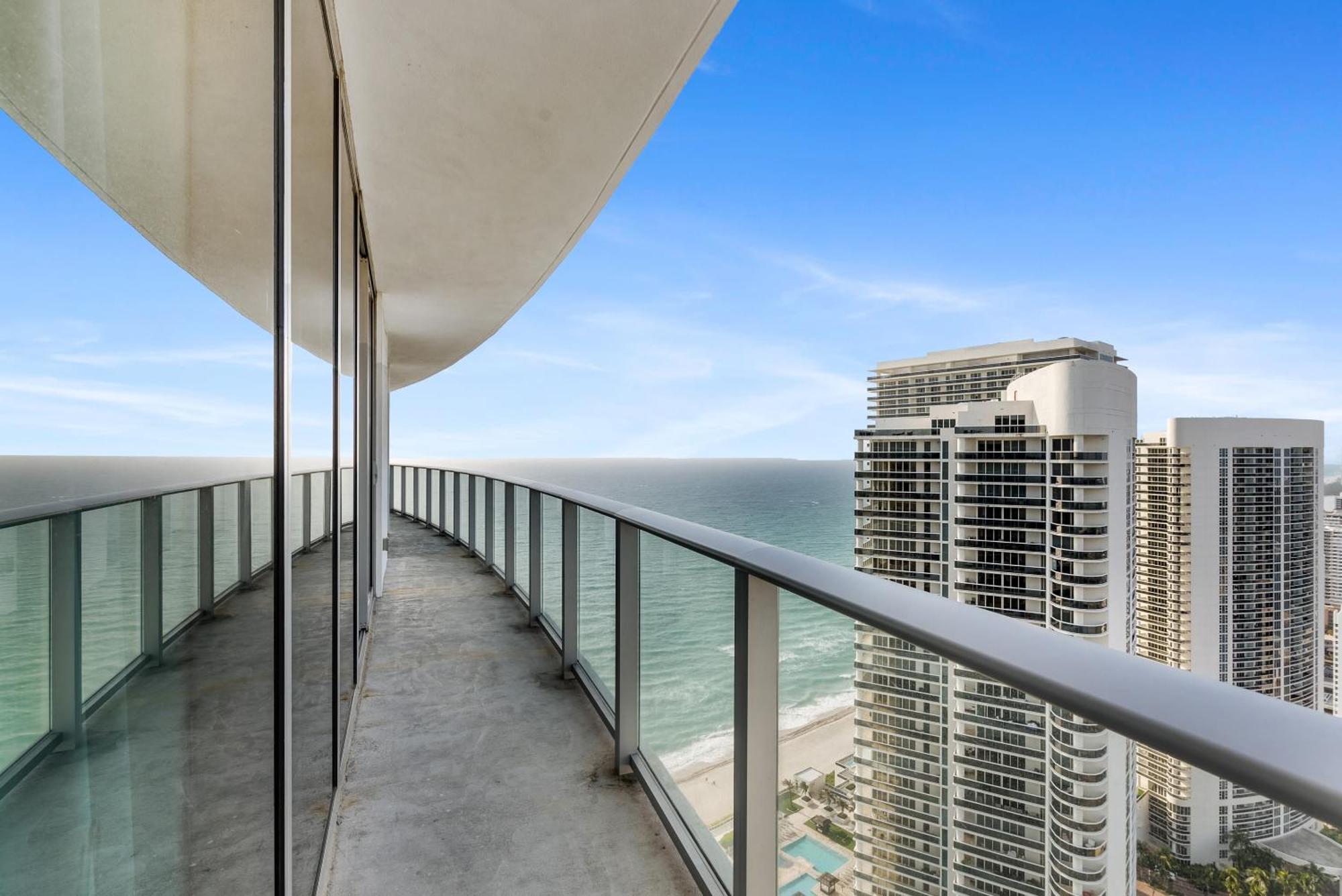 High Floor Corner 2 Bdr At Lyfe Resort Hollywood Exterior foto