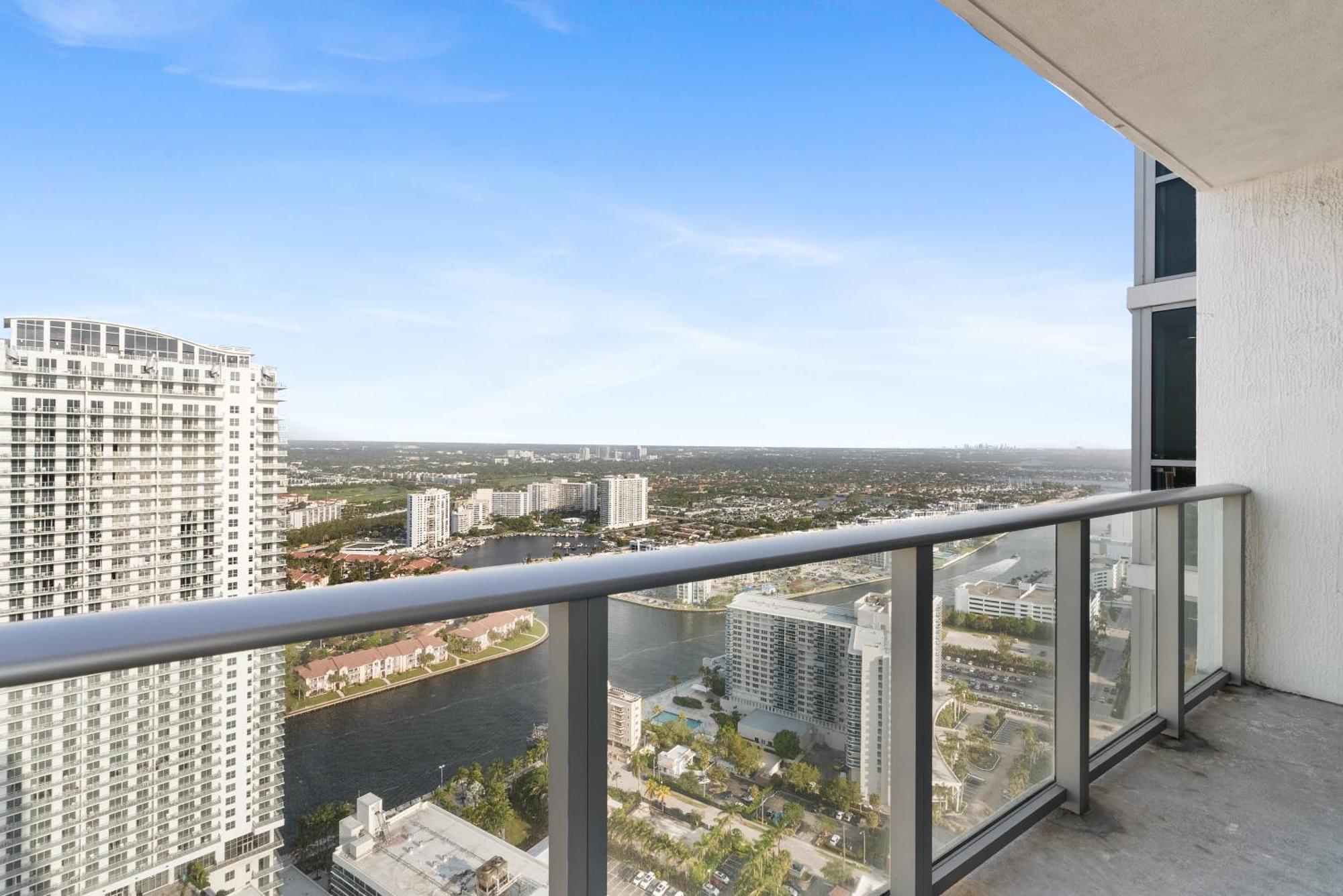 High Floor Corner 2 Bdr At Lyfe Resort Hollywood Exterior foto