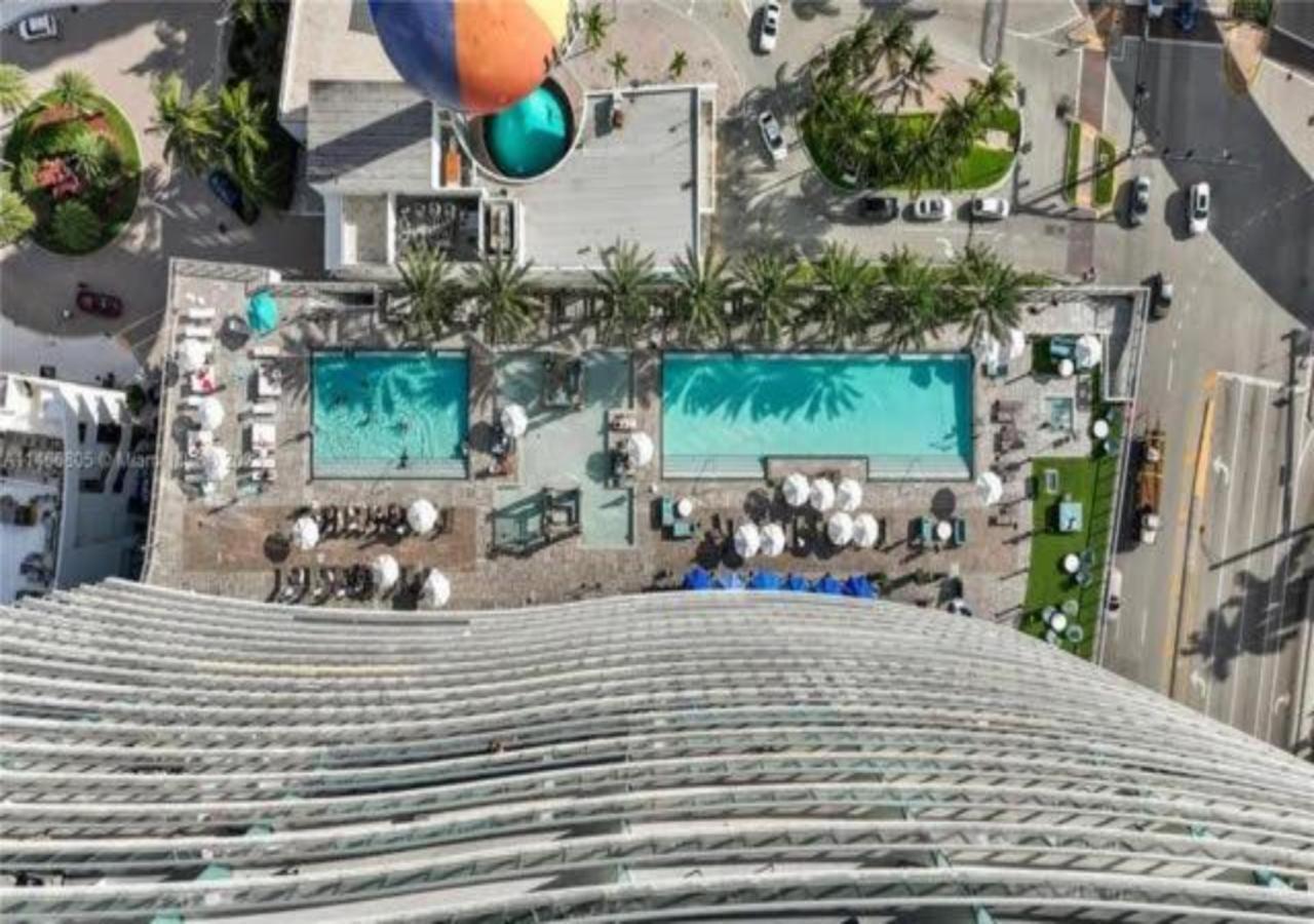 High Floor Corner 2 Bdr At Lyfe Resort Hollywood Exterior foto